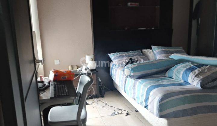 kamar tidur apartemen full furnish di essence