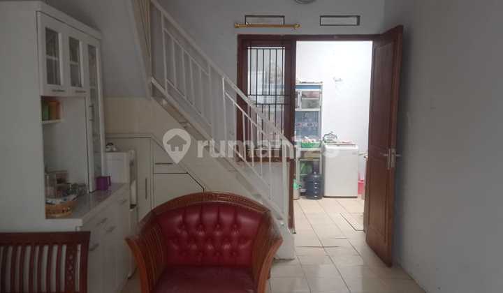 Di Jual Rumah Dua Lantai Di Komlek Margacinta 2