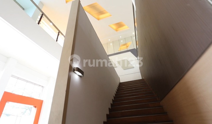 Luxurious Shop House for Rent in Bkr 2