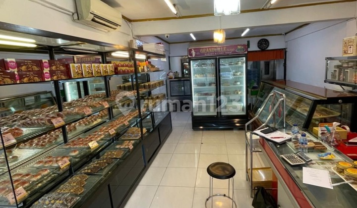Ruko Bakery Yang Masih Aktif, Dijual Berikut Bisnisnya