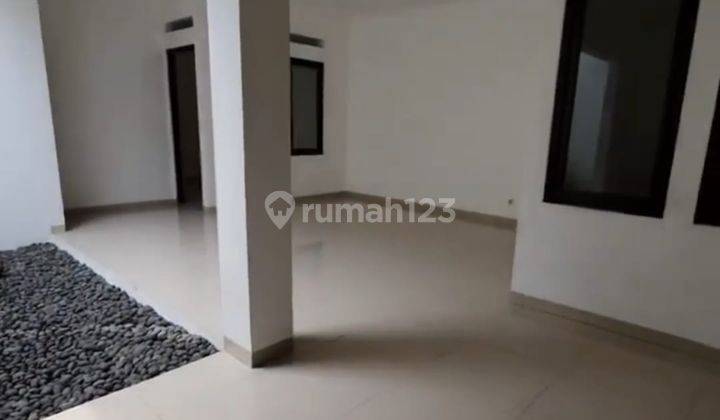 Disewa Rumah Baru di Batununggal 1