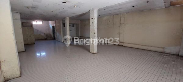 For Rent Shop House on Diponogoro Street West Denpasar Flood-Free 2