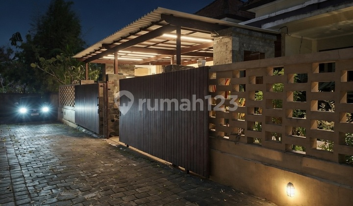 For Rent Villa on Jalan Taman Giri Asri, South Kuta, Fully Furnished
