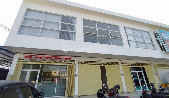 Disewakan Ruko Strategis Dekat Kerobokan Akses Parkir Luas 2