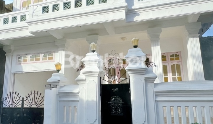 Dikontrakan Rumah 2 Lantai di Dalung Permai Dikontrakan Rumah 2 Lantai di Dalung Permai