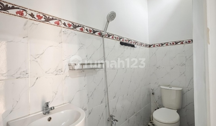 Di Kontrakan Rumah 3 Kamar Jalan Tukad Balian Renon 2