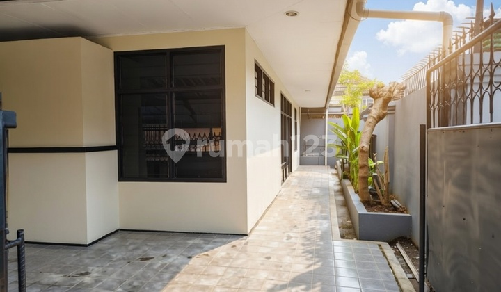 Dikontrakkan Rumah 5 Kamar di Teuku Umar Denpasar Dikontrakkan Rumah 5 Kamar di Teuku Umar Denpasar