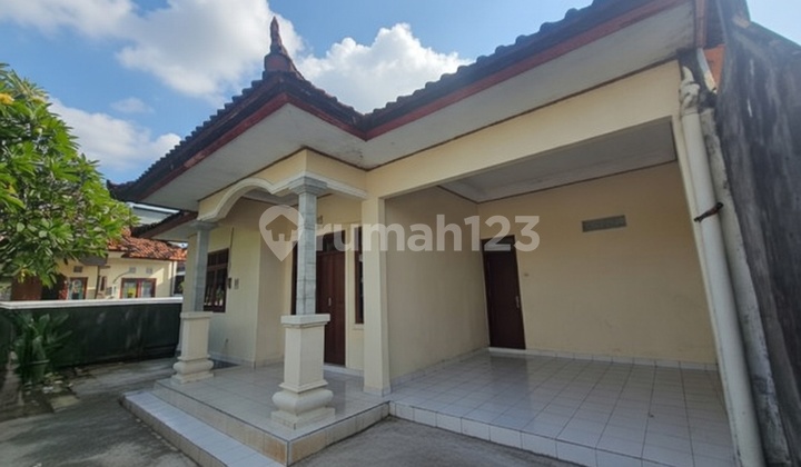 Rented 1-Story House in Pulau Moyo Pedungan