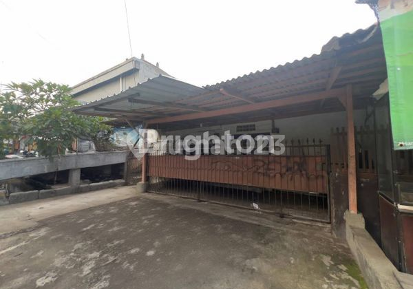 For Rent House on Tukad Yeh Aya Street, South Denpasar, Flood-Free 2