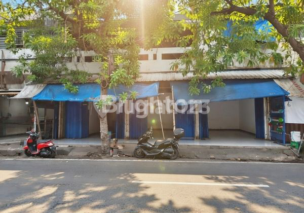 For Rent, Sumatra Road Shop House West Denpasar Ready to Occupy