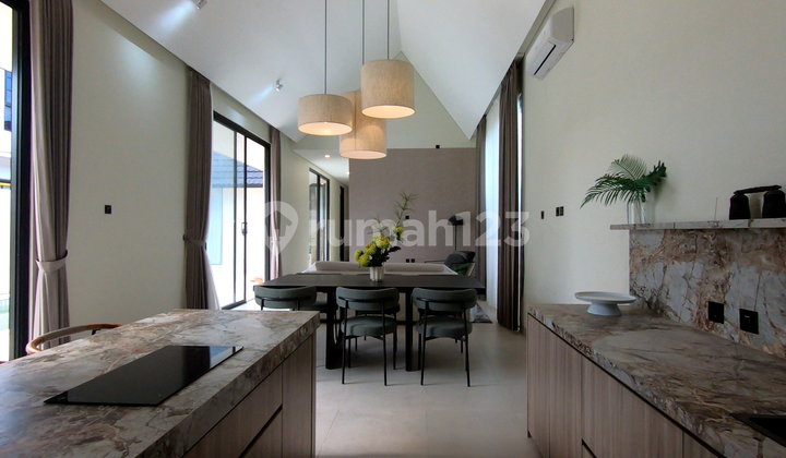 DISEWAKAN RUMAH VILLA MODERN FULLY FURNISHED DI RENON DENPASAR