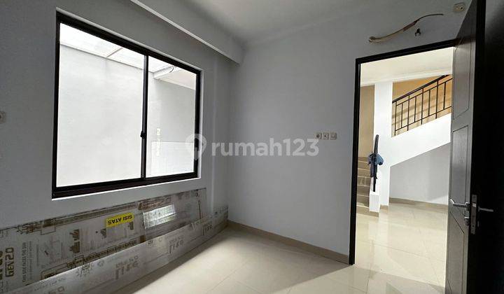 Dijual Rumah 2 Lantai Modern Minimalis Casajardin Siap Huni 2