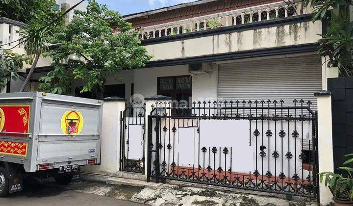 Rumah 2 Lantai Slipi Jakarta Barat Shm Unfurnished  1