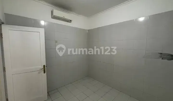 For Rent: 2-Story Delatinos House, Renovated and Move-In Ready For Rent: 2-Story Delatinos House, Renovated and Move-In Ready