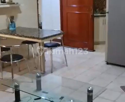 Disewakan Apartemen Mediterania Gajah Mada 3 BR Full Furnished 2