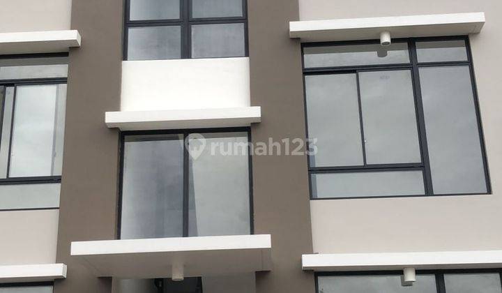 Condo House Green Royal Lt. 3 Unfurnished Baru 1