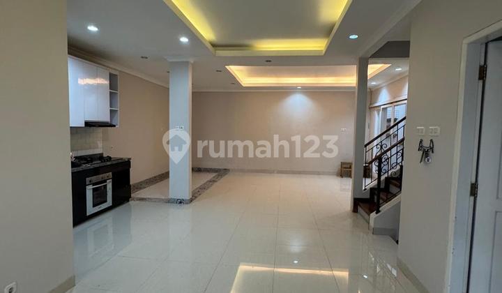 For Rent: Newly renovated 2-story luxury model house in BSD De Latinos. For Rent: Newly renovated 2-story luxury model house in BSD De Latinos.