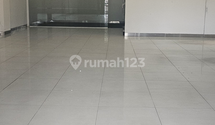 For Rent !!! Tangerang City Shop House 4 Floors, Fronting Main Road 2