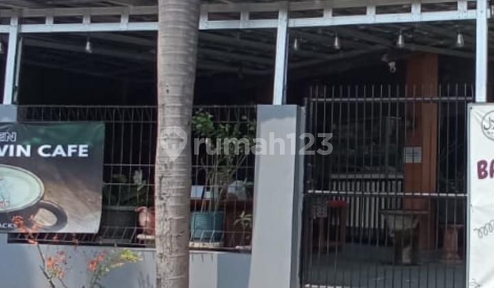 Dijual rumah Hoek + tempat usaha siap pakai Banjar Wijaya - Cipondoh 2