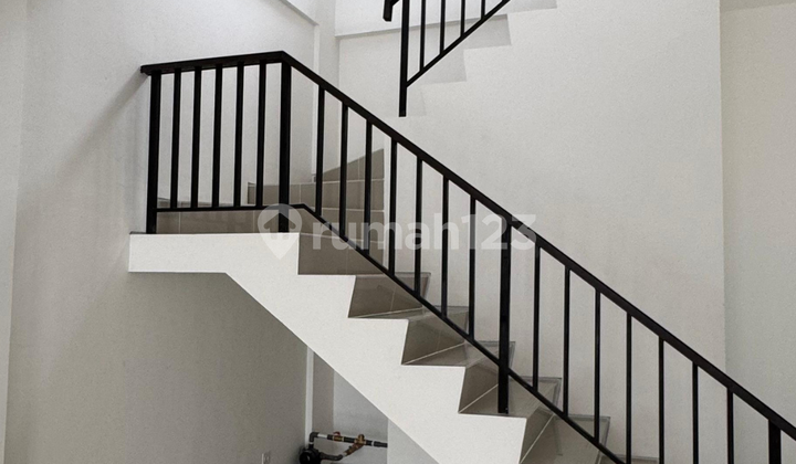 For Rent !!! 2-Storey Ruko Serpong Garden Cisauk 2