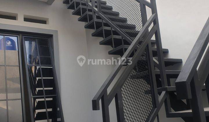 Rumah Griya Loka Bsd City 2 Lantai Baru Lokasi Strategis 2