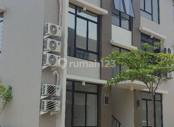 Rumah Condo House Green Royal Jakarta Lantai 1 Unfurnished  1