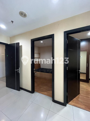 For Sale Apartment CBD Pluit 3BR 5th Floor Fully Furnished Ready to Live In Negotiable 2
