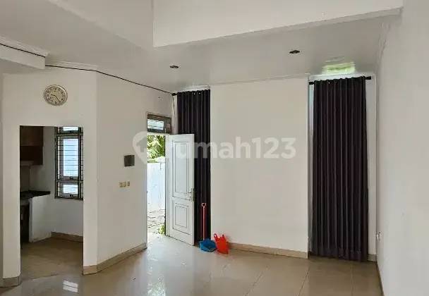 Dijual Rumah 2 Lantai Taman Villa Meruya 2.5M Jarang Ada 2