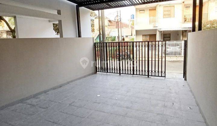 Rumah Baru 1.8 M Villa Melati Mas Serpong Tangerang Selatan 2