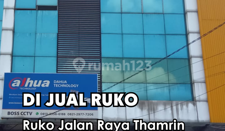 For Rent !!! 3-Storey Shop House on Jl. Thamrin, Size 4.5 X 17.5 M 1