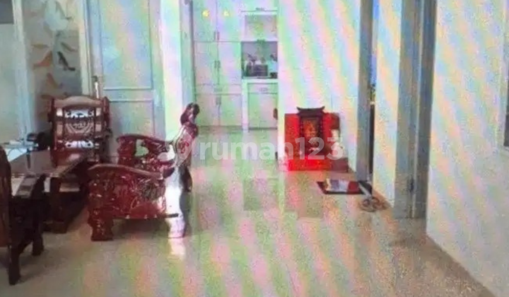 For Sale !!! 2-Story House in Taman Palem Lestari, 350m2, 4 Bedrooms, Negotiable 2