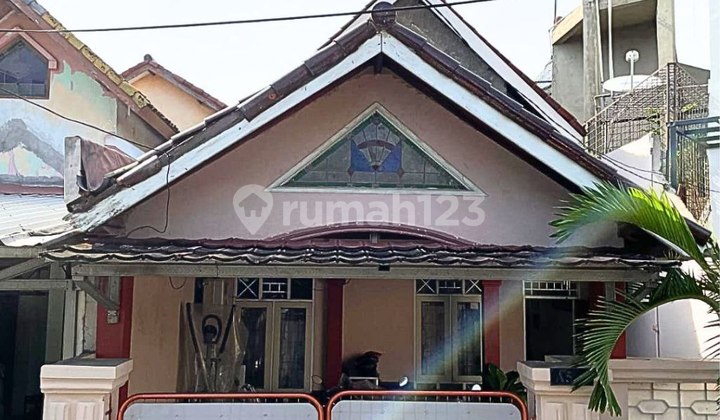 For Quick Sale: 151 m² Land House in Graha Raya, Ready to Negotiate Until Deal.