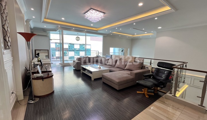 Rumah Mewah Pondok Indah, Lokasi Sangat Strategis, Siap Huni, Legalitas Aman. Rumah Mewah Pondok Indah, Lokasi Sangat Strategis, Siap Huni, Legalitas Aman.