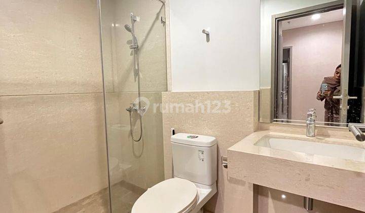 Furnished 3 bedrooms southgate private lift for rent 2