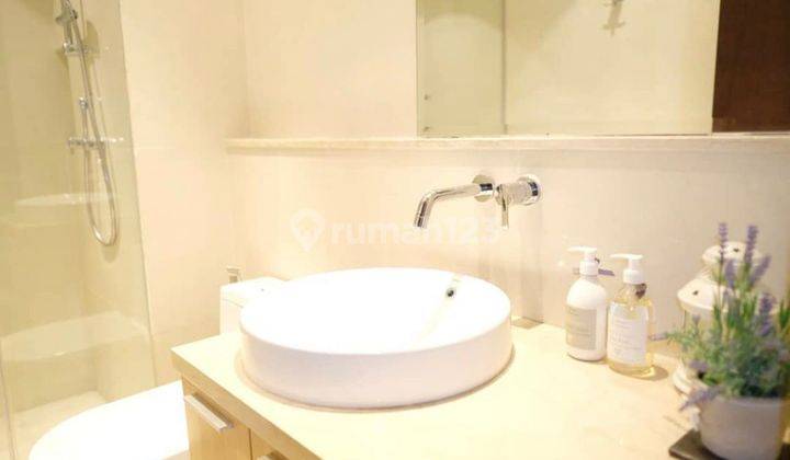 kamar mandi  setiabudi skygarden 2br furnished highzone