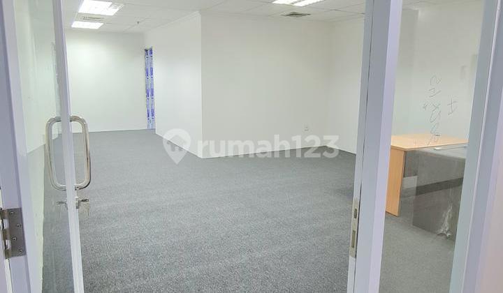 Semifurnished Office Space Area Setiabudi For Rent