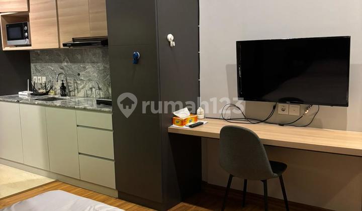 Furnished 1 bedrooms sudirman hills apartment for sale  2