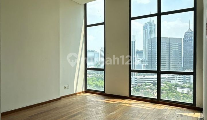 Unfurnished 2 bedrooms senopati penthouse apartment for sale  2