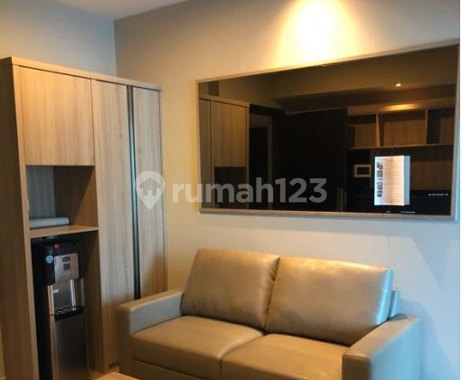 Dijual apartemen Kensington Royal Suite 1 kamar tidur berperabotan lengkap. 2