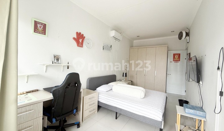 Furnished 4-bedroom house in Cempaka Putih for sale 2