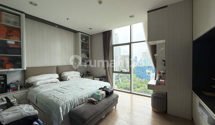 Furnished 3 Bedrooms Verde Two Apartment Kuningan For Sale