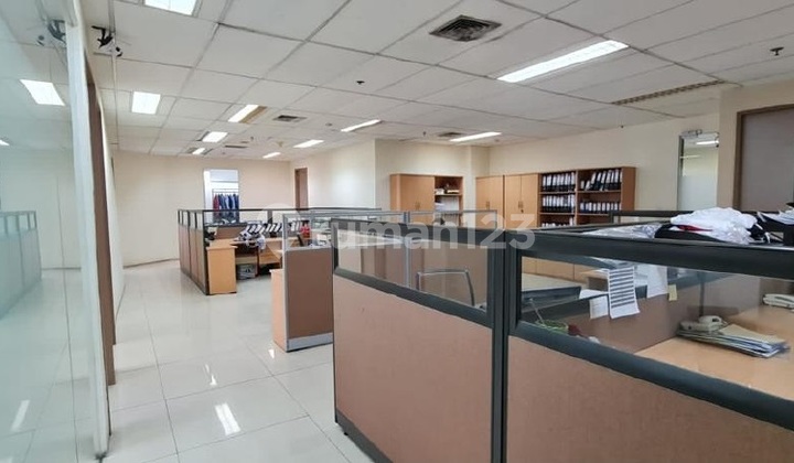Furnished office space 351m2 menara era for rent 