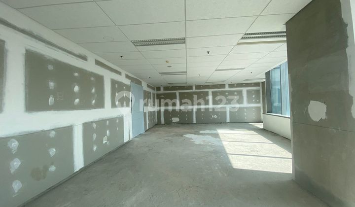 Kosong 155 meter persegi ruang kantor Tokopedia Tower Ciputra World 2 disewakan Kosong 155 meter persegi ruang kantor Tokopedia Tower Ciputra World 2 disewakan
