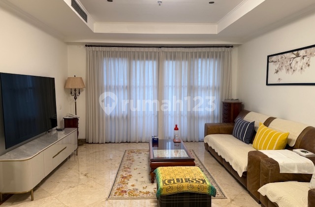 Furnished 3 bedrooms kusuma chandra apartment scbd for rent 