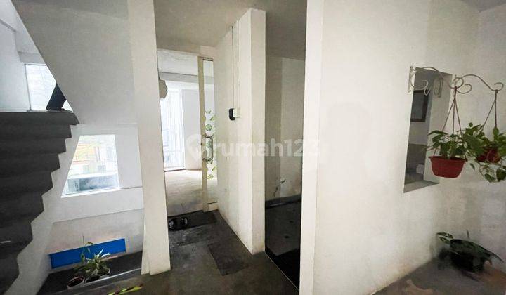 Ruko Gandeng 3Lantai  di Sudirman Jakarta Pusat 2