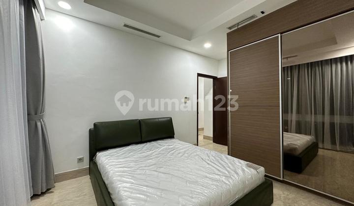 furnished 3 bedrooms capital residence apartment senayan for rent  2