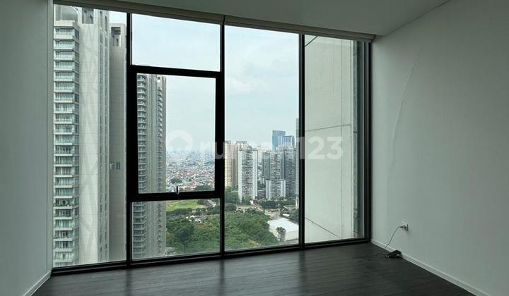 Semi furnished 3 bedrooms with balcony verde 1 apartment pet friendly for sale  2