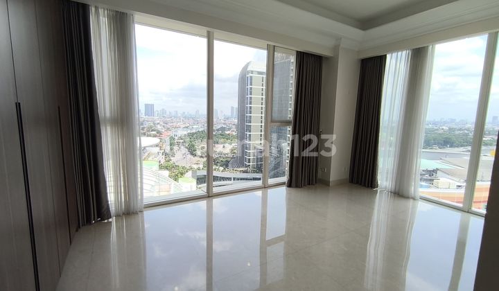Semi-furnished 3 Bedrooms Pondok Indah Residence For Rent 1