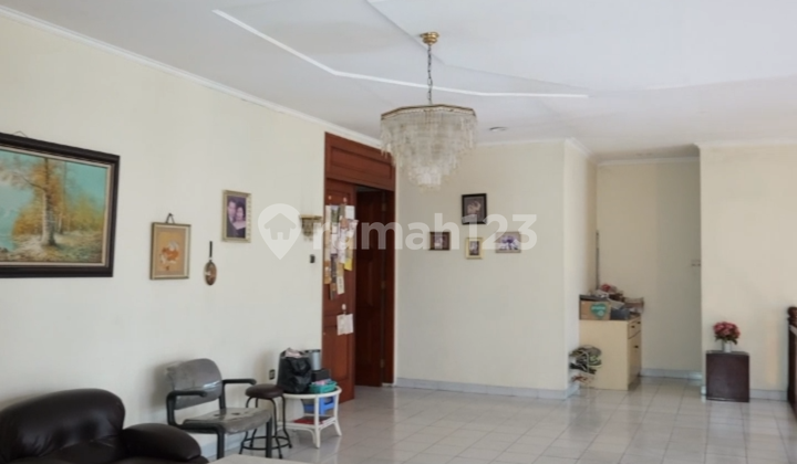 Prime Location Jual Rumah di Menteng Jakarta Pusat 2