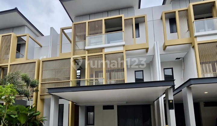 For Rent New Luxury House Never Been Occupied Eonna Bsd